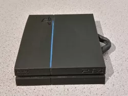 Min PS4 Keychain
