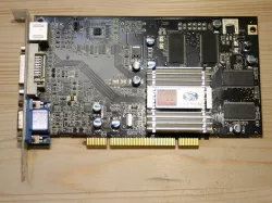Sapphire ATI Radeon 7000 - PCI Bracket / Slot