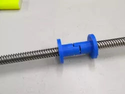 Backlash eliminating T8 Lead Screw