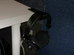 Headphone Hook for Ikea LINNMON Table