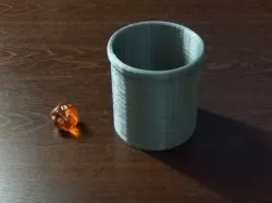Magnifying Dice Cup