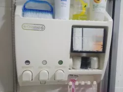 Shower caddy mirror holder