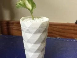 Diamond faceted flower vases