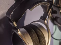Headphone Wall Mount