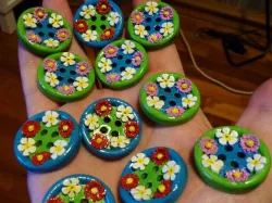 Flower button