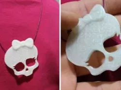 Monsters high  skull pendant