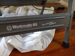 Replacement foot for B&D Workmate table
