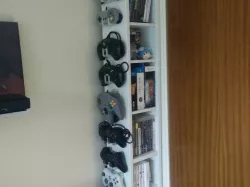 Videogame controller holder (compilation)