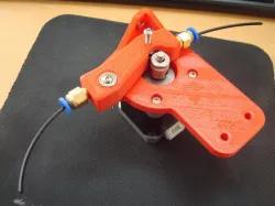 B'Struder: Universal Bowden 1.75mm Extruder Remix