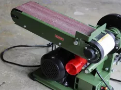 Central Machinery 4"x36" Belt Sander Wet/Dry Vac Sawdust Collector