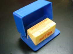 Butter dish hinged