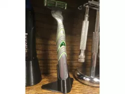 Universal Razor Stand