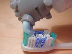 Toothpaste Topper