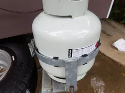 Caravan 4 kg gas bottle spacer