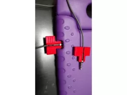 earphone plug grip