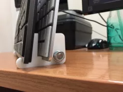 Customizable keyboard stand for multiple keyboards