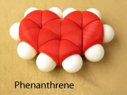 Space-filling molecular models: Phenanthrene adventure pack