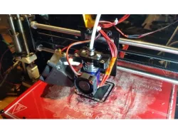 Geeetech Acrylique Reprap Prusa I3 Pro. ED3 V6 Bowden mount