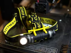 Head mount for Armytek Wizard (+other 18650 lights)