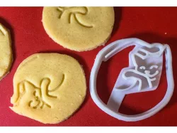 Cat cookie cutter