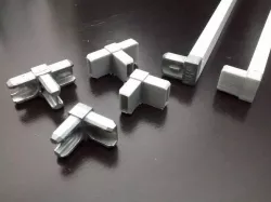 Corner bracket for Elfa drawer frame