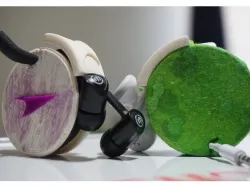 Windup Earphone Holder