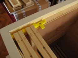 Beehive broodbox frame spacers - Simplex