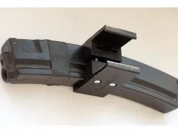 Dual mag holder mp5
