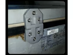 EdgeStar 48qt Refridgerator Hinge