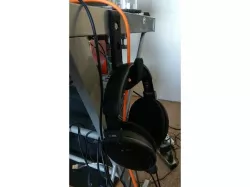 Headphones hook Sennheiser band