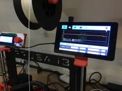 Hephestos Prusa i3 Raspberry 7" Touchscreen