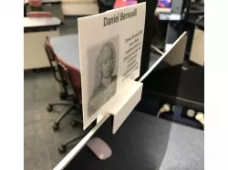 iMac (21.5") Sign Holders with Signs - Ideal for School Computer Labs