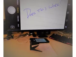 iPhone 6s Plus Magnifier Stand