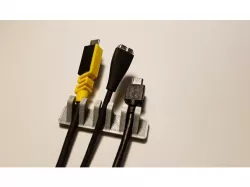 Simple cable holder