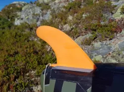 Detatchable packraft skeg