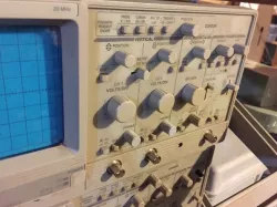 Tektronix TAS 220 Oscilloscope Knobs