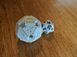 Snap-together d20