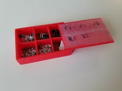 Box with 6 sections and sliding lid