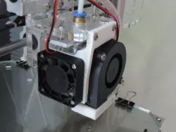 Chinese E3D clone fan with integrated layer fan for Prusa Sunhokey