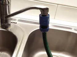 Gardena connector for standard household faucet