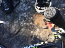 "Hold Fast" Bar Plug