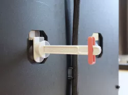 Universal Cantilevered Spool Holder for 3D printers