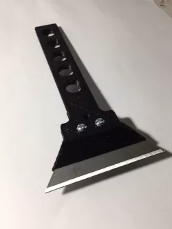 Bed/Aquarium scraper