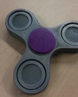 fidget spinner thingy