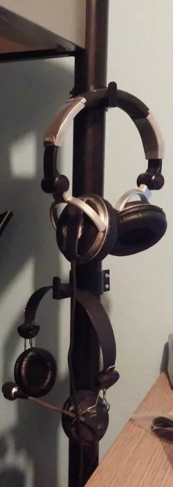 headphone clip stand for bunk bed feet