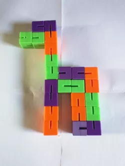 Snake cube