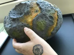 Concept model of asteroid Psyche