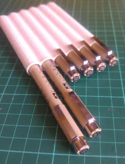 Sakura Pigma Micron Pen Holder