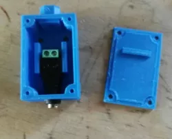 12v plug box