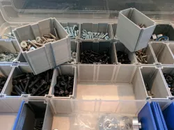 screw organizer